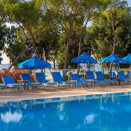Park Beach Hotel Limassol Exterior photo