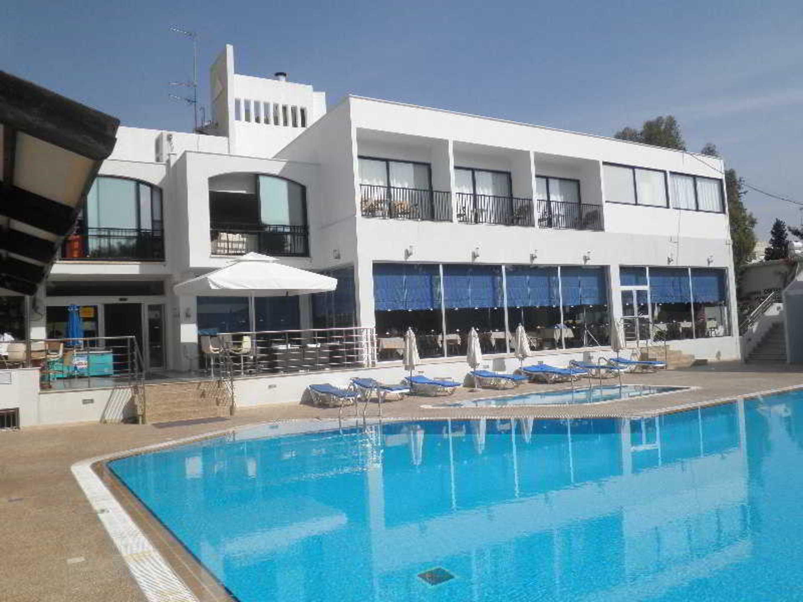 Park Beach Hotel Limassol Exterior photo